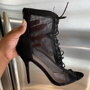 Mesh tie up booties